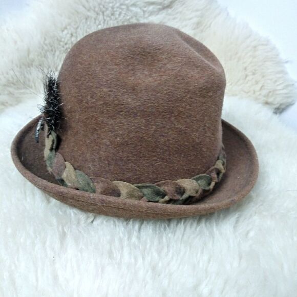Vintage Dobbs hat in brown - Picture 5 of 9